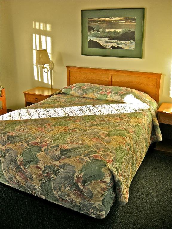 Azalea Lodge Gold Beach Extérieur photo